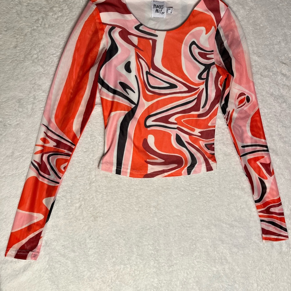 Princess Polly Abstract Swirl Long Sleeve Crop Top - Red & Pink